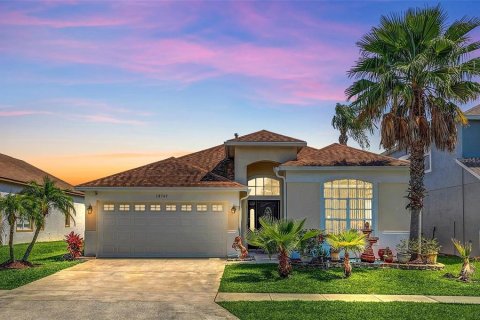 Casa en venta en Orlando, Florida, 4 dormitorios, 187.76 m2 № 1913266 - foto 3