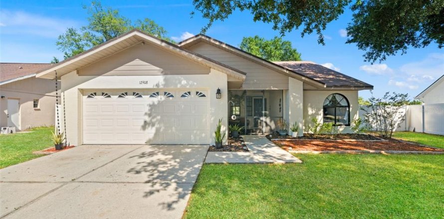 Casa en Riverview, Florida 4 dormitorios, 147.9 m2 № 2121980