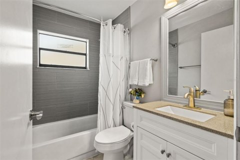 Casa en venta en Riverview, Florida, 4 dormitorios, 147.9 m2 № 2121980 - foto 18
