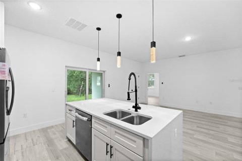 House in North Port, Florida 4 bedrooms, 162.95 sq.m. № 1833017 - photo 6