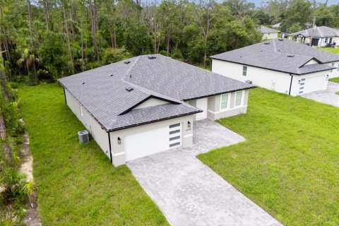 House in North Port, Florida 4 bedrooms, 162.95 sq.m. № 1833017 - photo 18