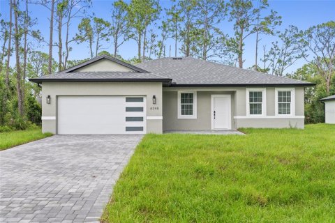House in North Port, Florida 4 bedrooms, 162.95 sq.m. № 1833017 - photo 1
