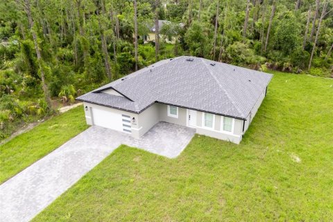 House in North Port, Florida 4 bedrooms, 162.95 sq.m. № 1833017 - photo 20