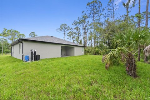 House in North Port, Florida 4 bedrooms, 162.95 sq.m. № 1833017 - photo 25