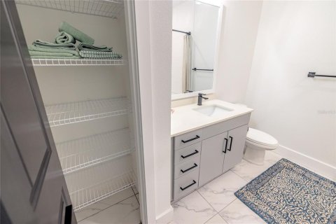 Appartement à louer à Sarasota, Floride: 2 chambres, 120.22 m2 № 2132560 - photo 18