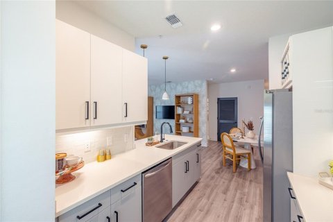 Appartement à louer à Sarasota, Floride: 2 chambres, 120.22 m2 № 2132560 - photo 3