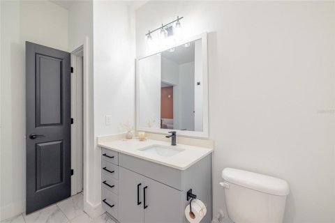 Appartement à louer à Sarasota, Floride: 2 chambres, 120.22 m2 № 2132560 - photo 24