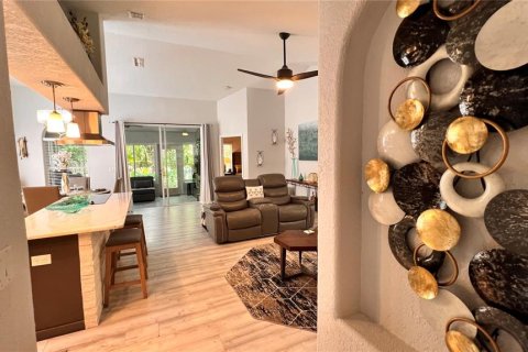 House in Spring Hill, Florida 2 bedrooms, 129.51 sq.m. № 2201202 - photo 21