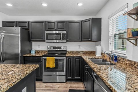 Touwnhouse à vendre à Lakeland, Floride: 3 chambres, 164.53 m2 № 2291238 - photo 10