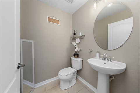 House in Apopka, Florida 3 bedrooms, 203.46 sq.m. № 2287743 - photo 26