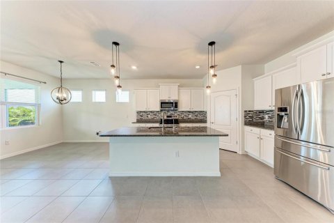 Casa en venta en Bradenton, Florida, 4 dormitorios, 190.17 m2 № 1827038 - foto 14