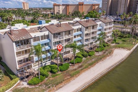 Снять в аренду кондоминиум в Сент-Питерсберг, Флорида 2 спальни, 116.59м2, № 1798224 - фото 24