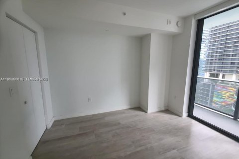 Condominio en alquiler en Miami, Florida, 1 dormitorio, 56.58 m2 № 2054737 - foto 5