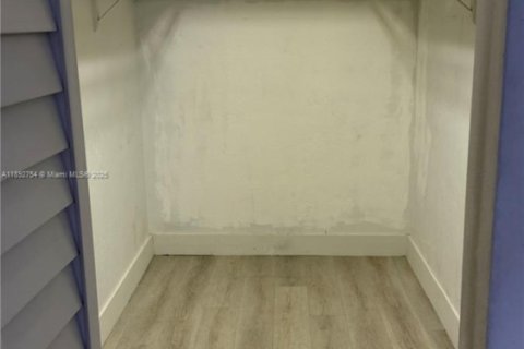 Copropriété à louer à Miami, Floride: 2 chambres, 92.72 m2 № 1946426 - photo 5
