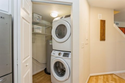 Touwnhouse à vendre à Safety Harbor, Floride: 2 chambres, 139.82 m2 № 1849733 - photo 8