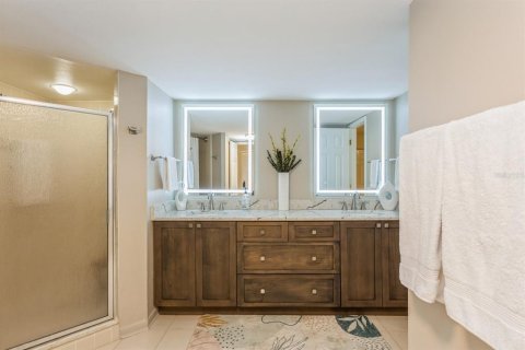 Touwnhouse à vendre à Safety Harbor, Floride: 2 chambres, 139.82 m2 № 1849733 - photo 11