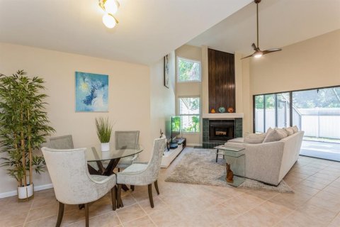 Touwnhouse à vendre à Safety Harbor, Floride: 2 chambres, 139.82 m2 № 1849733 - photo 3