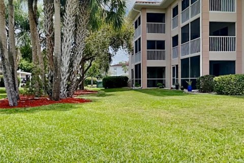 Condo in Bradenton, Florida, 2 bedrooms  № 2221754 - photo 20