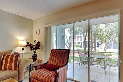 Condo in Bradenton, Florida, 2 bedrooms  № 2221754 - photo 10