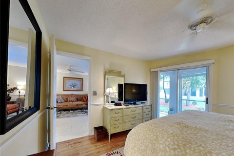Condo in Bradenton, Florida, 2 bedrooms  № 2221754 - photo 25