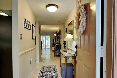 Condo in Bradenton, Florida, 2 bedrooms  № 2221754 - photo 5