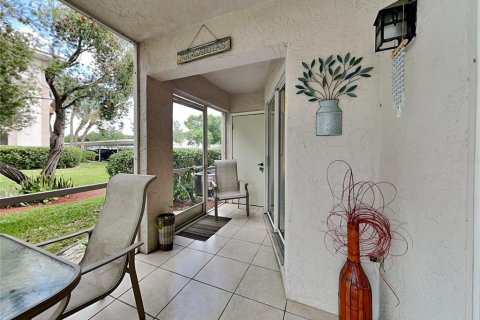 Condo in Bradenton, Florida, 2 bedrooms  № 2221754 - photo 14