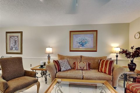 Condo in Bradenton, Florida, 2 bedrooms  № 2221754 - photo 8