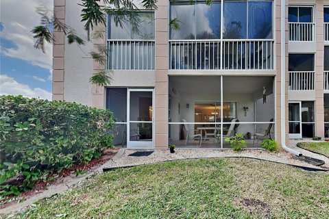 Condo in Bradenton, Florida, 2 bedrooms  № 2221754 - photo 21