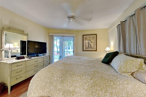 Condo in Bradenton, Florida, 2 bedrooms  № 2221754 - photo 29