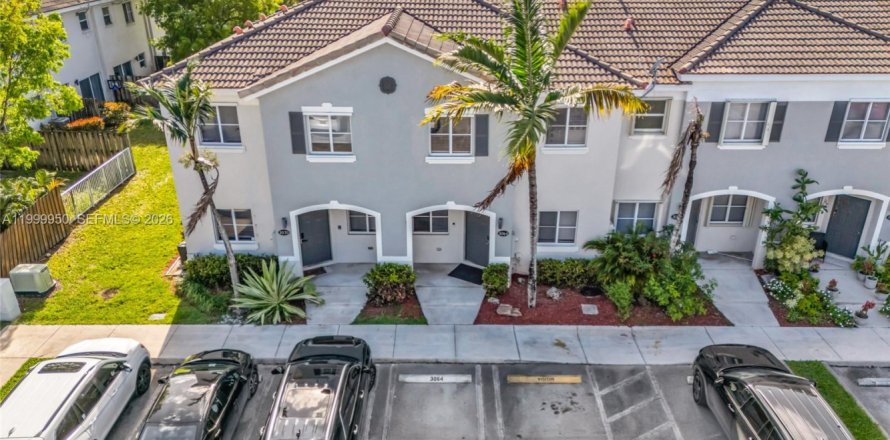 Touwnhouse à Homestead, Floride 3 chambres, 140.19 m2 № 2064697