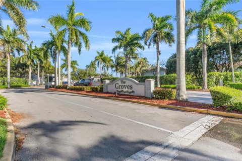 Touwnhouse à vendre à Homestead, Floride: 3 chambres, 140.19 m2 № 2064697 - photo 3