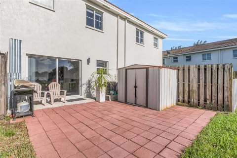 Touwnhouse à vendre à Homestead, Floride: 3 chambres, 140.19 m2 № 2064697 - photo 12