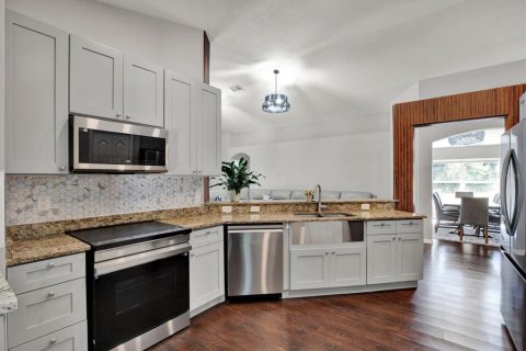 Villa ou maison à vendre à Wesley Chapel, Floride: 4 chambres, 171.87 m2 № 2420045 - photo 6