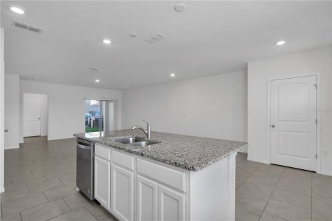 Adosado en venta en Winter Garden, Florida, 3 dormitorios, 145.67 m2 № 1900665 - foto 11