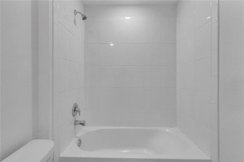 Adosado en venta en Winter Garden, Florida, 3 dormitorios, 145.67 m2 № 1900665 - foto 29