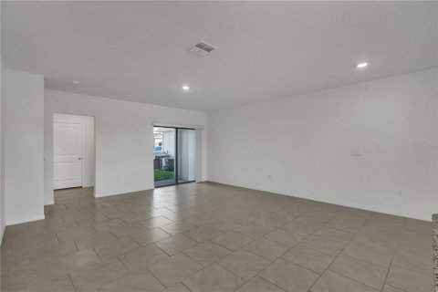 Adosado en venta en Winter Garden, Florida, 3 dormitorios, 145.67 m2 № 1900665 - foto 13