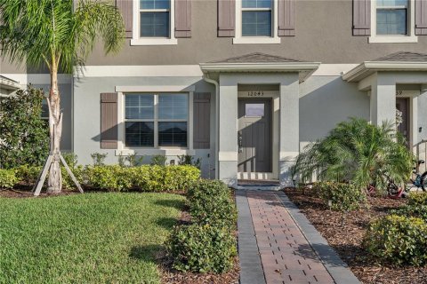 Adosado en venta en Winter Garden, Florida, 3 dormitorios, 145.67 m2 № 1900665 - foto 2