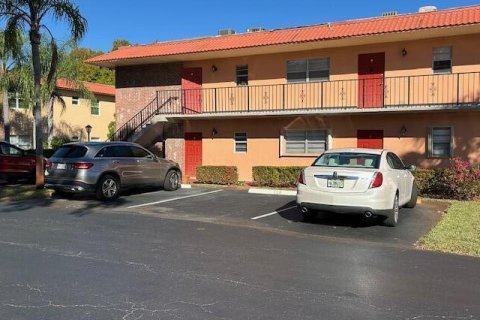 Condo à Stuart, Floride, 2 chambres  № 2146551