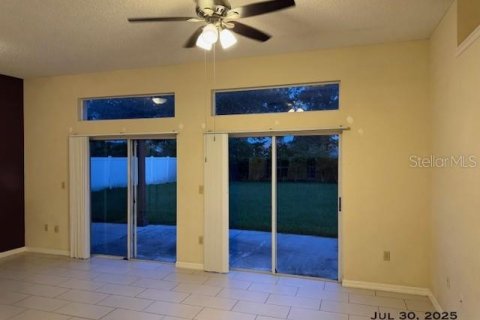 House in Orlando, Florida 3 bedrooms, 112.88 sq.m. № 1917189 - photo 5