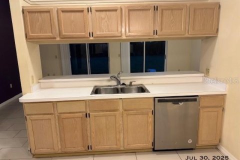 House in Orlando, Florida 3 bedrooms, 112.88 sq.m. № 1917189 - photo 9