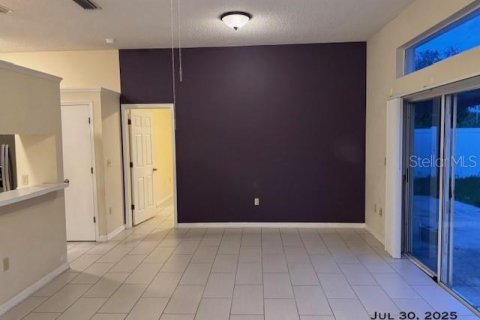 House in Orlando, Florida 3 bedrooms, 112.88 sq.m. № 1917189 - photo 4