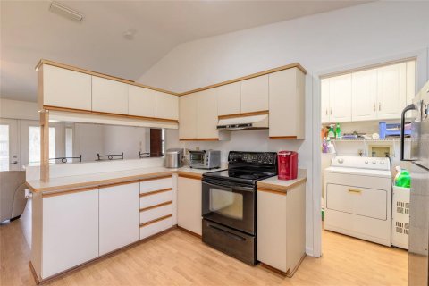 Casa en venta en New Smyrna Beach, Florida, 3 dormitorios, 150.69 m2 № 1723202 - foto 15