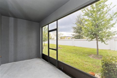 Townhouse in Wildwood, Florida 3 bedrooms, 156.82 sq.m. № 1908301 - photo 3