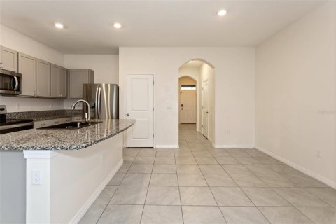 Townhouse in Wildwood, Florida 3 bedrooms, 156.82 sq.m. № 1908301 - photo 5