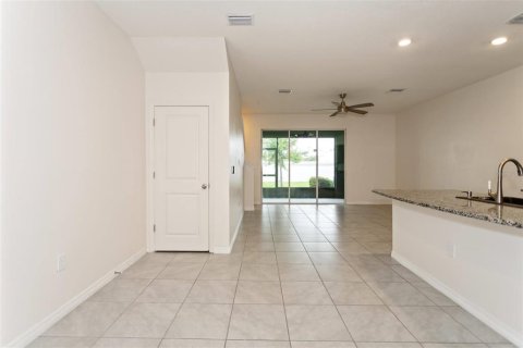 Townhouse in Wildwood, Florida 3 bedrooms, 156.82 sq.m. № 1908301 - photo 8