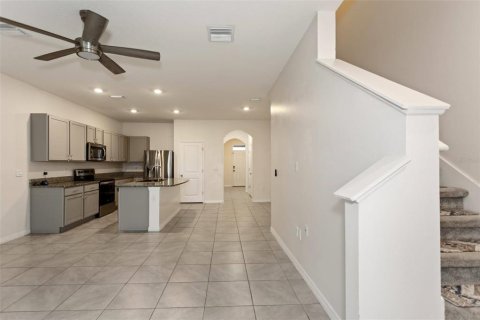 Townhouse in Wildwood, Florida 3 bedrooms, 156.82 sq.m. № 1908301 - photo 11