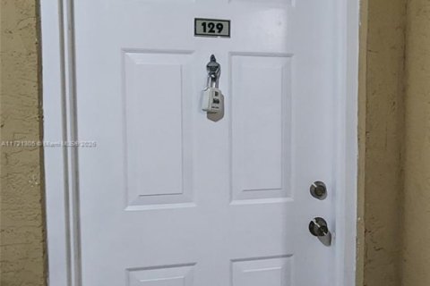 Condo in Davie, Florida, 3 bedrooms  № 1472223 - photo 22