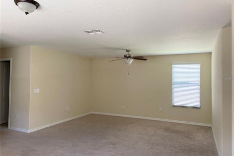 Casa en alquiler en Brandon, Florida, 4 dormitorios, 243.4 m2 № 1910318 - foto 12