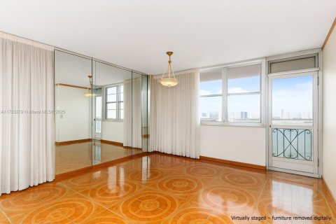 Condominio en venta en Sunny Isles Beach, Florida, 2 dormitorios, 143.44 m2 № 1695953 - foto 2