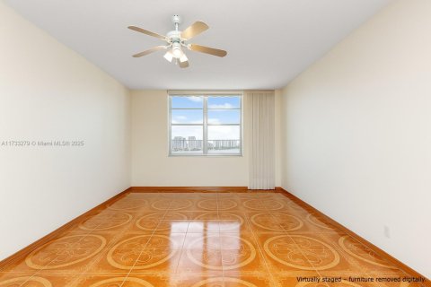 Condominio en venta en Sunny Isles Beach, Florida, 2 dormitorios, 143.44 m2 № 1695953 - foto 5